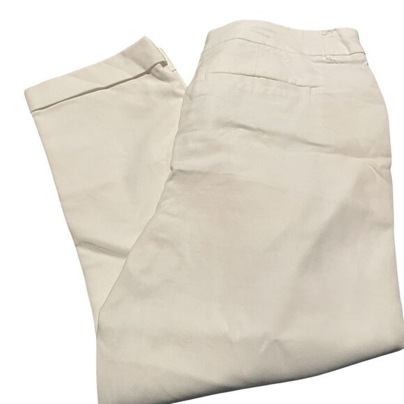 Chicos so slimming crop size 1White Wide-Leg Pants - Picture 2 of 2